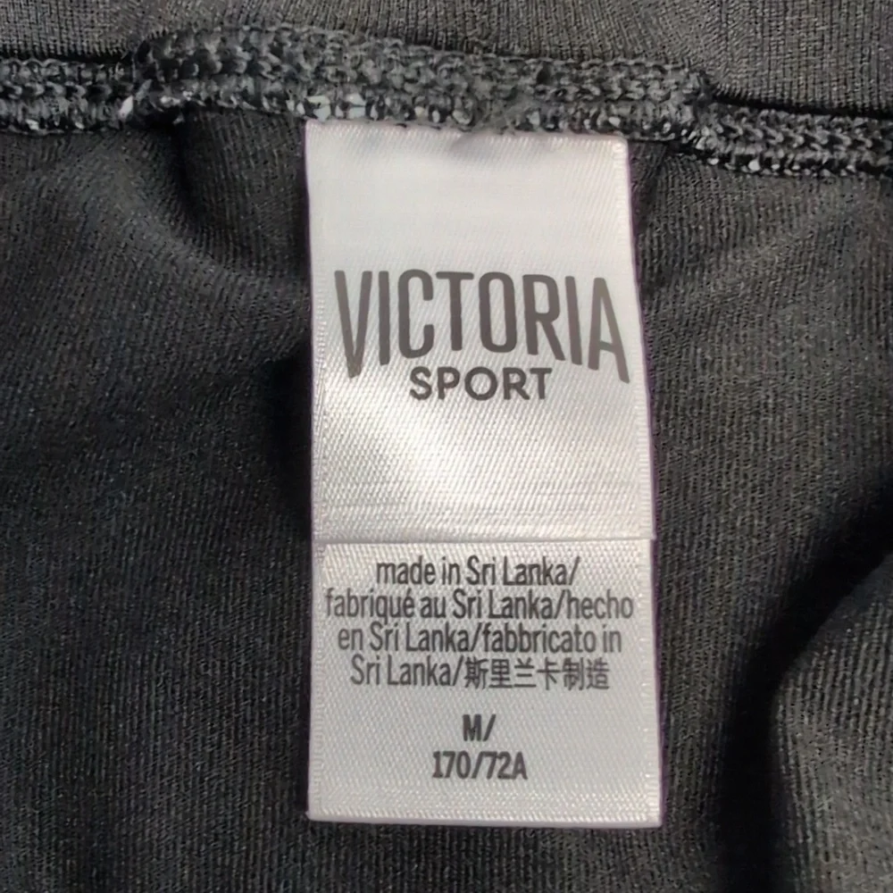 VSX Victoria Sport Women's Med. Essential Black Floral Short Running Shorts EUC